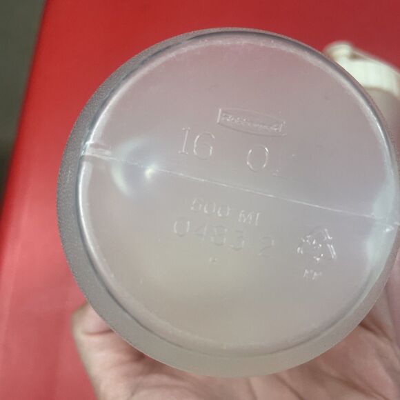 2 Rubbermaid Servin Saver Squeeze Bottles Condiment Dispenser Almond 16 oz - Picture 2 of 4